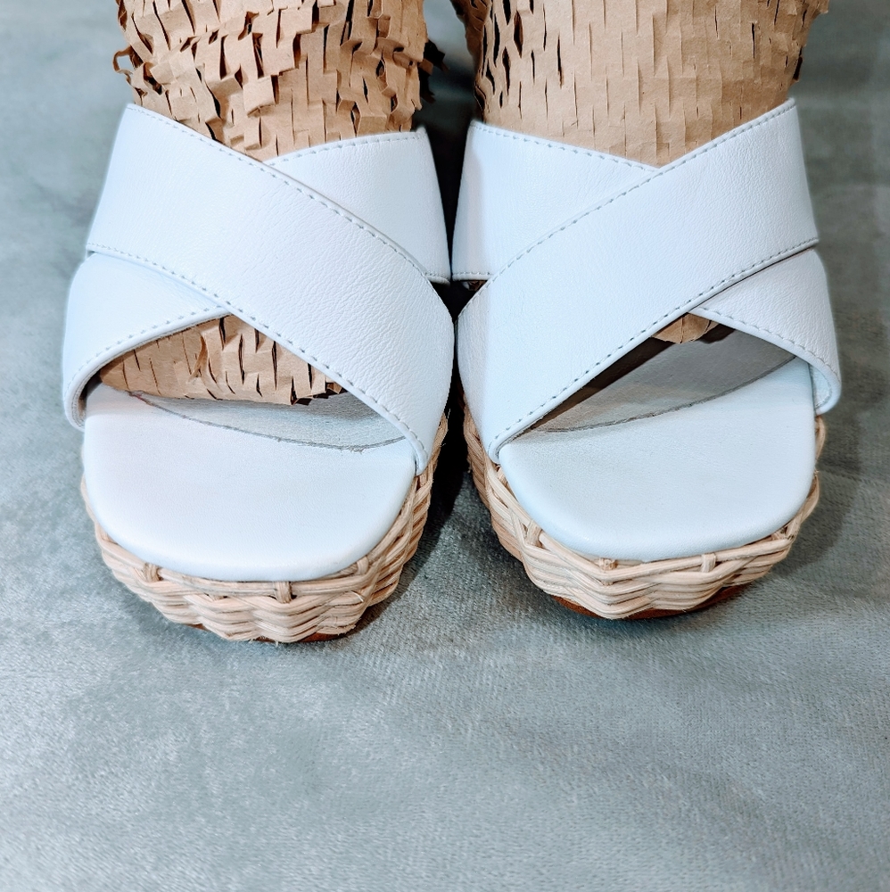Jeffrey Campbell Amma Platform White Sandal Women's Sz 8 Wicker H&L Cross Strap - Picture 4 of 9